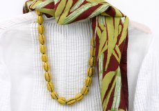 big mellon shaped yellow beads necklace